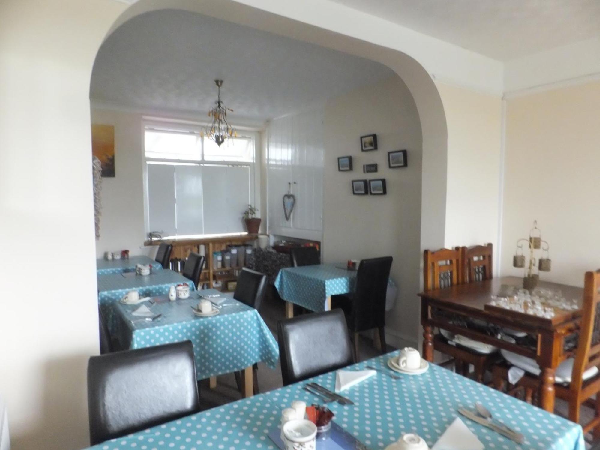 Sea Jade Guest House Буде Экстерьер фото