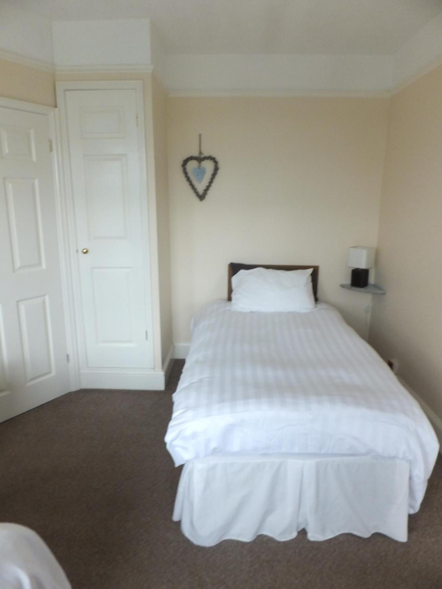 Sea Jade Guest House Буде Экстерьер фото
